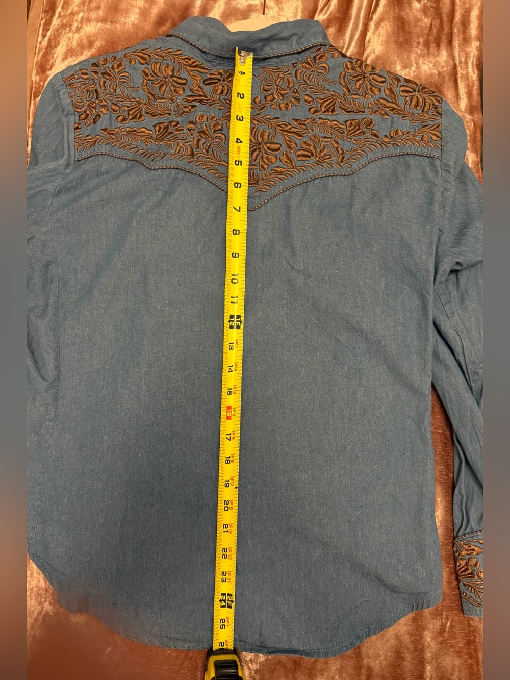 Scully Embroidered Western Denim Shirt in Light Blue. Women’s L. New. - Picture 11 of 11